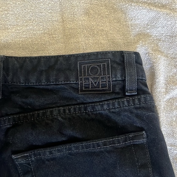 Toteme Barrel Leg Jeans - Black - Picture 9 of 10
